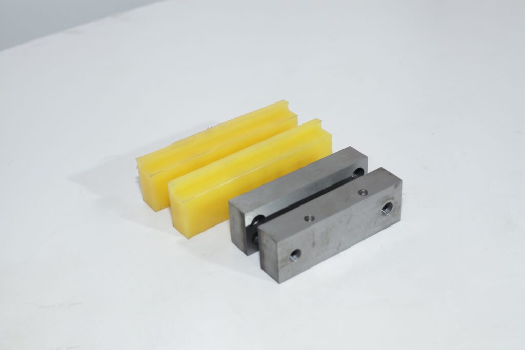 busbar cutting mold